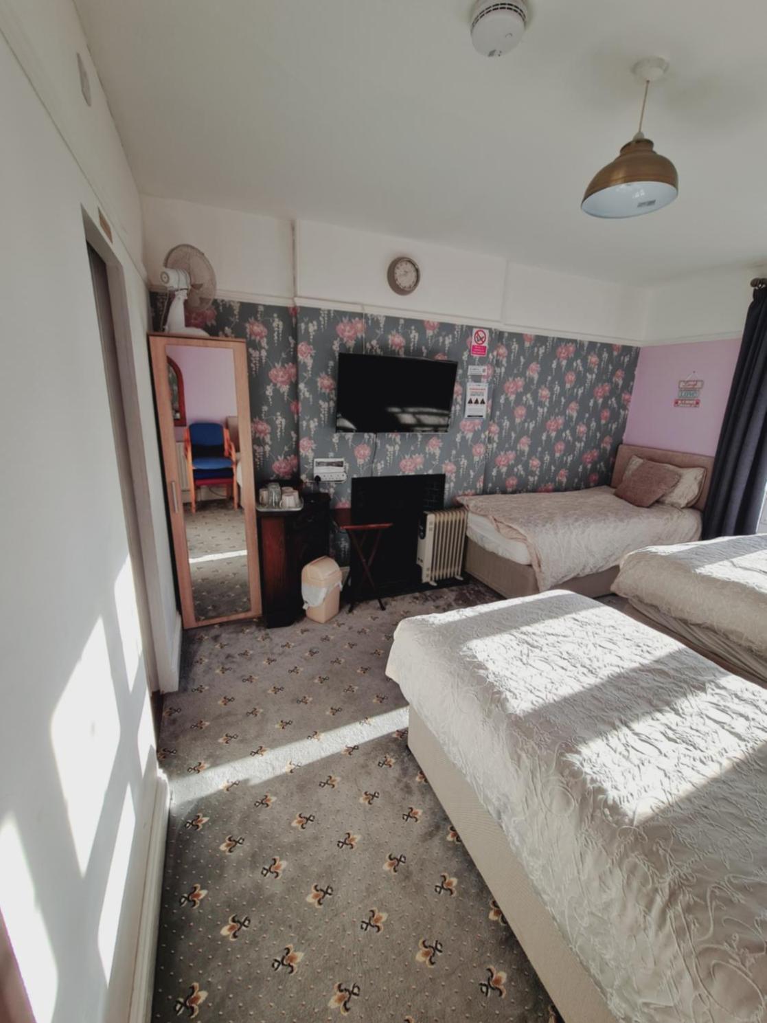 Thornbury Accommodation Burnham-on-Sea Exterior foto
